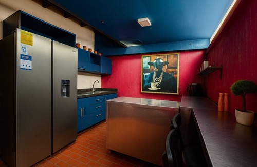 Astorga Apartment | Stylish, spacious house, village, disco and AC