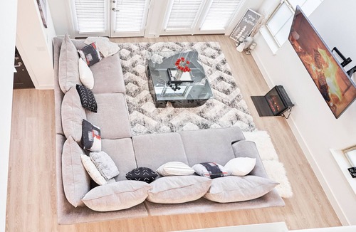 McKinney House | Stylish, Spacious, Modern Townhouse!