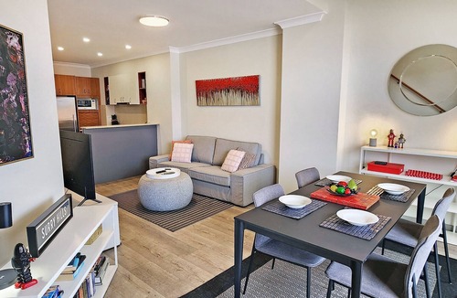 Surry Hills Apartment | Stylish Split-Level Penthouse Loft + Parking