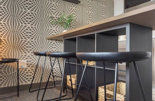 South Loop Apartment | Stylish Stay by Mall of America
