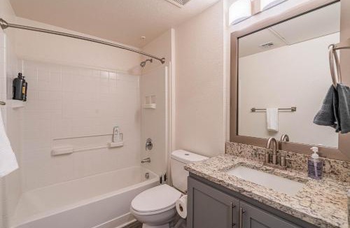 Tempe Apartment | Stylish Studio-1BR 1BA, Pool, Gym, Free Parking, Game Room, EV