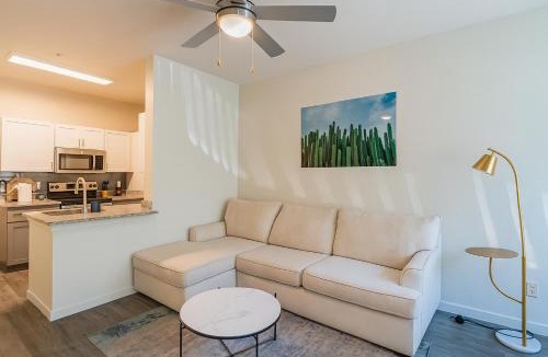 Tempe Apartment | Stylish Studio-1BR 1BA, Pool, Gym, Free Parking, Game Room, EV