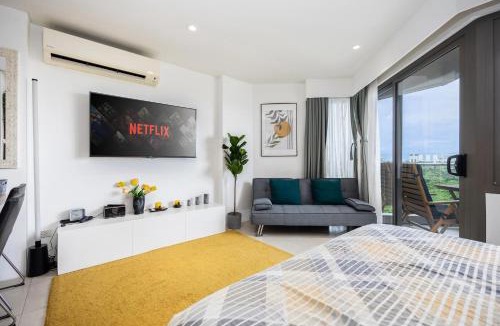Maribago Apartment | Stylish Studio at Tambuli Residences Ocean View by Dominik Studio Apartment with Pool Access & Balcony in Mactan