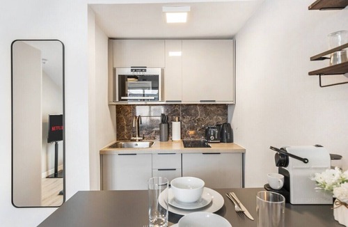 Bayswater Apartment | Stylish Studio with Private Bath Near Hyde Park