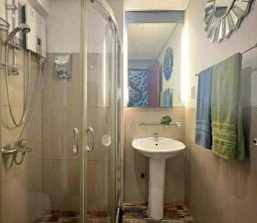 Legazpi Village Apartment | Stylish Studio in Beacon Makati