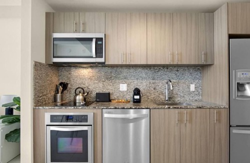 Doral Condo | Stylish Studio | Resort-Style Amenities