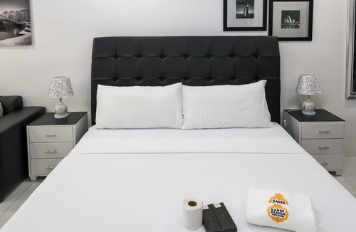 Balibago Condo | Stylish Studio Type Room inside White Tower by: Kandi in Angeles City