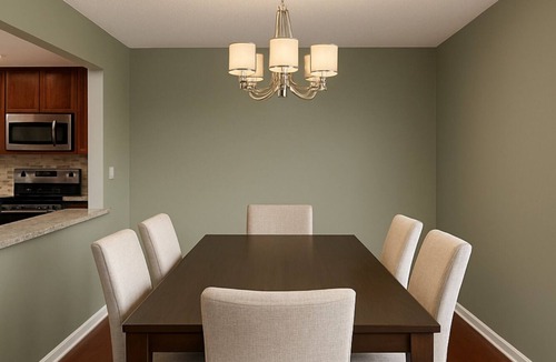 Wheeling Apartment | Stylish, Sun-Filled Retreat - Minutes to O’Hare!n2 bed, 2bath with amenities