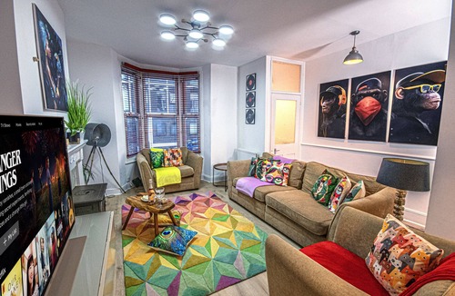 Montpelier Apartment | Stylish Super Central Modern Townhouse Retreat