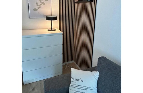 Alt-Muhlburg Apartment | Stylish Top-Floor Studio Apt. 1 – APOLONIAliving