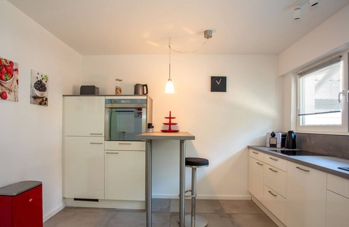 Bensberg House | (¯` · ._. · Stylishly furnished holiday home for high demands · ._. · ´¯)