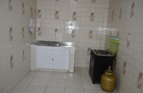 Morada Nova House | Suíte com ar condicionado e garagem