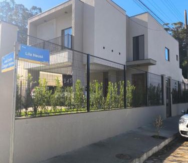 Fazenda Apartment | Suíte Queen Impecável Completa e Bem Localizada