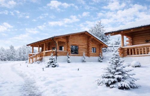 Vulcan Ski Chalet | Sub Stele Chalets-relaxare totala langa BRASOV