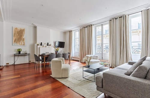 2nd Arrondissement Apartment | Sublime 3 bedroom flat Palais Royal Bourse