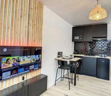 Saint-Leu Apartment | Sublime studio centre ville rénové 2pers