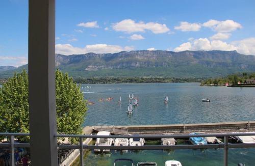 Le Bourget-du-Lac Apartment | SUBLIME VIEW ASSURED.