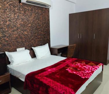 Thrissur Hotel | Subramania Arcade