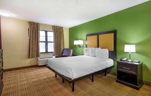 Columbus Hotel | Suburban Studios Columbus Fort Benning Area