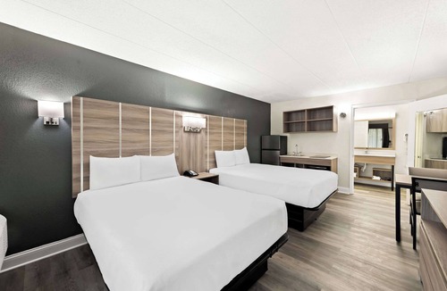 Mason Hotel | Suburban Studios Mason Near Kings Island