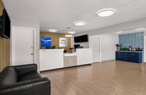 Orange Park Hotel | Suburban Studios Orange Park - Jacksonville near Naval Air Station