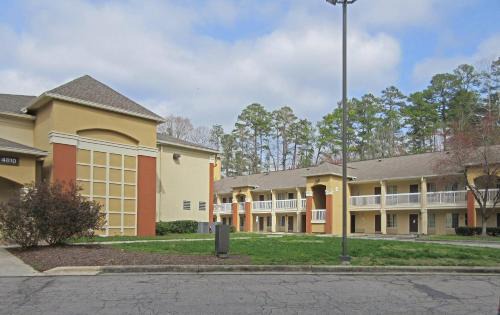 Crabtree Hotel | Suburban Studios Raleigh - Crabtree Valley