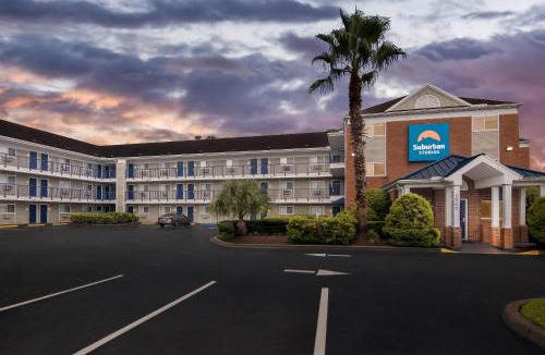 Stuart Hotel | Suburban Studios Stuart near Federal Hwy 1