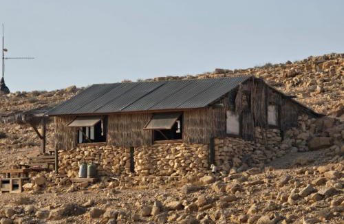 Mitzpe Ramon Cabin | Succah in the Desert