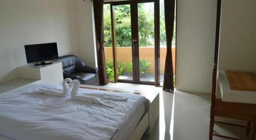 Makham Tia Resort | Sucholtee Resort
