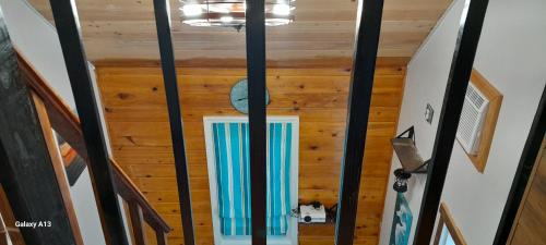 Governor's Harbour House | Sugar Cakes Tiny House