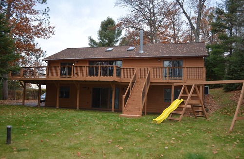 Eagle River House | Sugar Camp Chain 4BR/Sleeps 10-12, Snowmobilers Welcome, Direct Trail Access