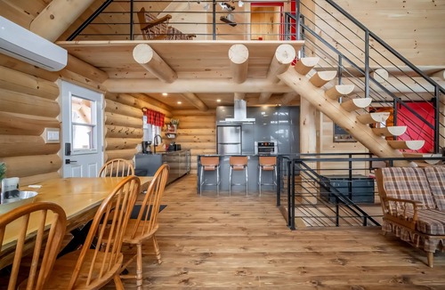 Saint-Philemon Ski Chalet | Sugar Camp, experience the magic!