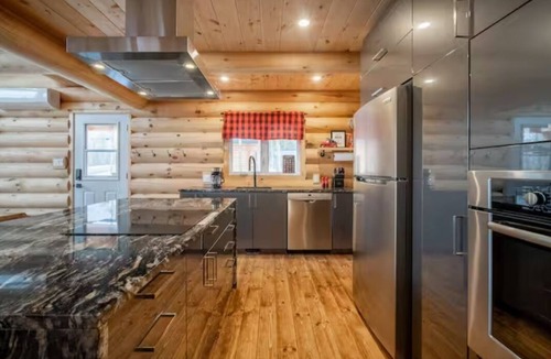Saint-Philemon Ski Chalet | Sugar Camp, experience the magic!
