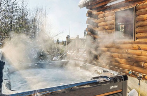 Sugar Hill Cabin | Sugar Hill Hideaway - Theater~Games~Hot Tub~Sauna - 3 br cabin in White Mtns