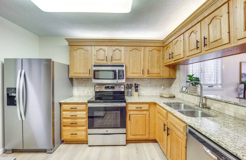 Sugar Mountain House | Sugar Mountain Chalet w/Hot Tub & Ski Shuttle!