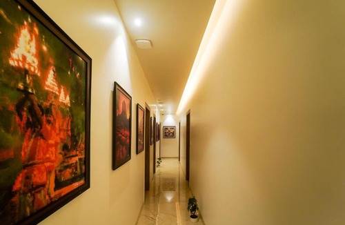 Mahmoorganj Hotel | Sugar Stars Inn