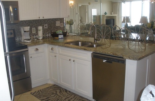 Destin Condo | SUGAR WHITE SAND! RIGHT ON THE BEACH! GREAT VIEWS! FAMILY FUN! #1815 DESTIN