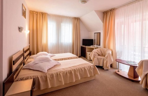 Baia-Sprie Hotel | SUIOR RESORT