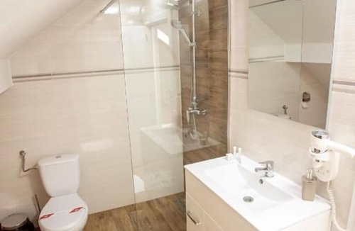 Baia-Sprie Hotel | SUIOR RESORT