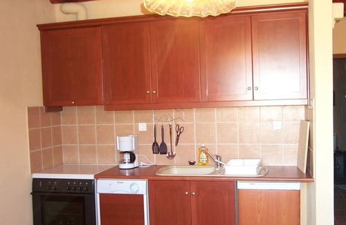Kalathas House | suitable for 2 families, a larger family or 2 couples with 1 or 2 children