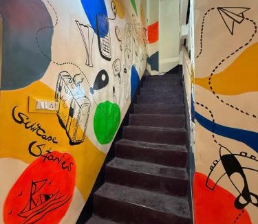 Kalighat Hostel | Suitcase Stories
