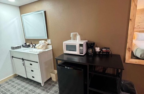 Lusk House | Suite 102