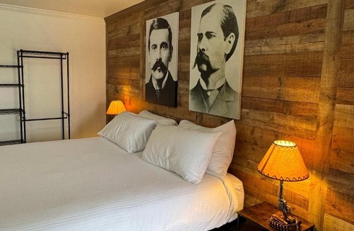 Lusk House | Suite 111