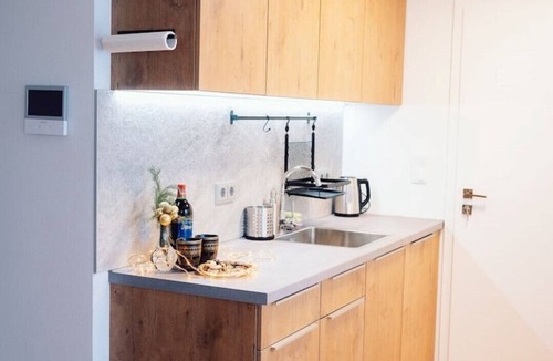 Teublitz Apartment | Suite 13 Apartment with Netflix
