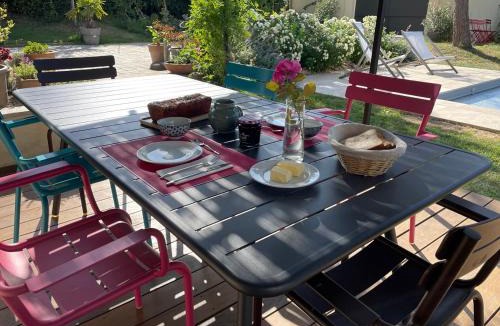 Reyrieux House | Suite 671