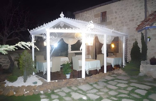 Ocenilla Apartment | Suite 8: Mountain Views, Shared Terrace & Wi-Fi