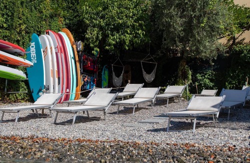 Riva Apartment | Suite "Agone" at 2 steps from the lake - Resort with lounge bar, swimming pool and beach