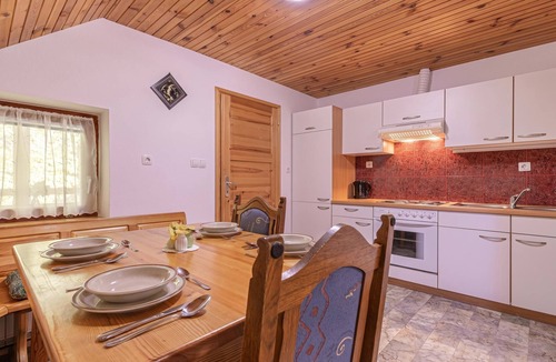 Prevalje Hotel | Suite Alder embraced by nature