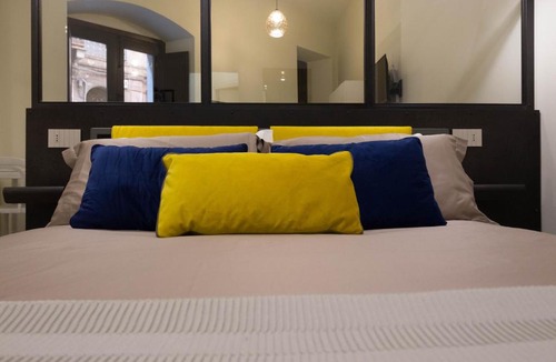 Historic Castle District Apartment | Suite Cagliari -97-