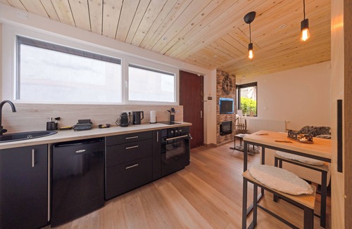 Saint-Chamond Apartment | SUITE CHALET K